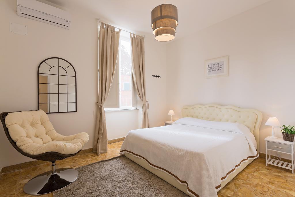 Townhouse By The Spanish Steps Roma Habitación foto